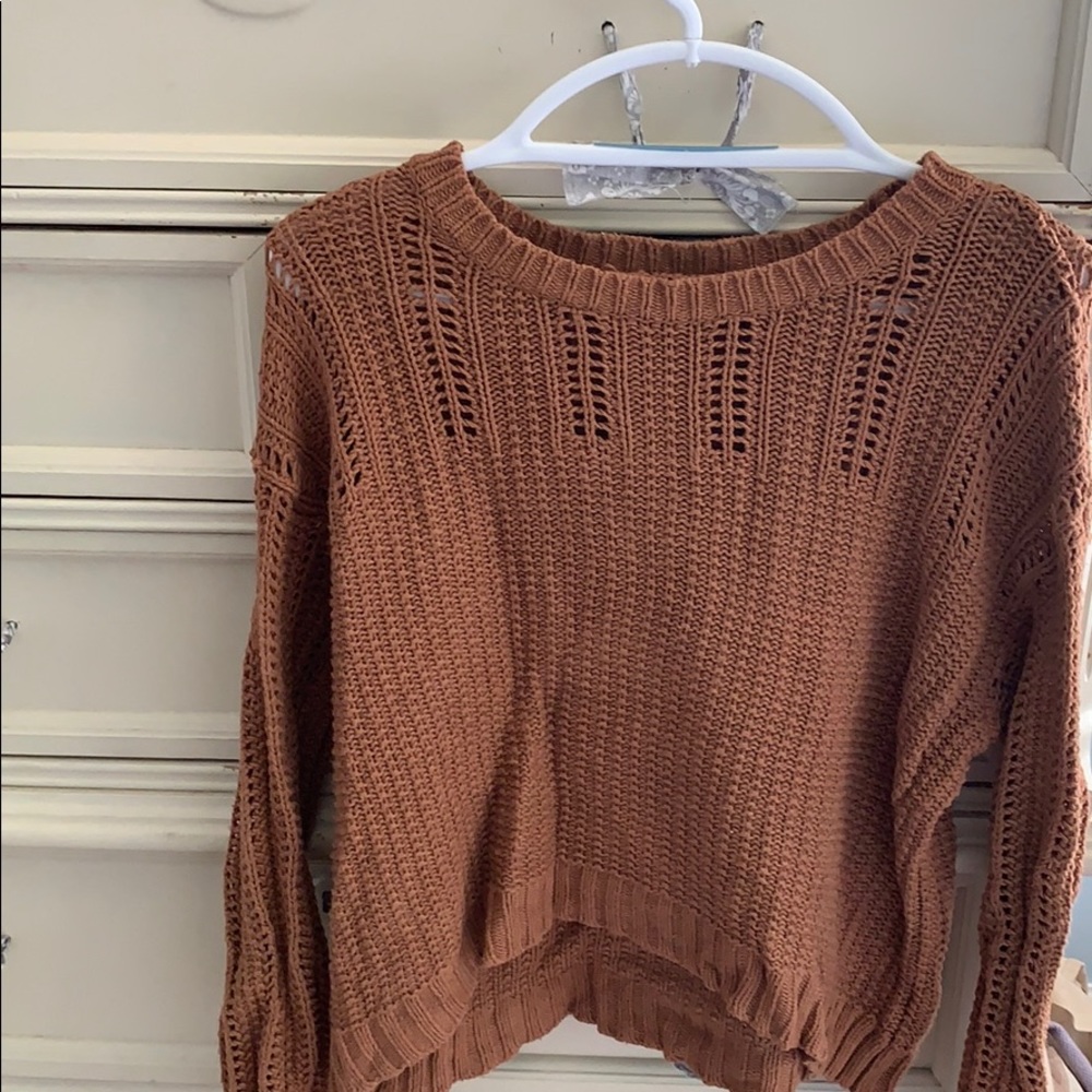 American eagle burnt orange colored sweater